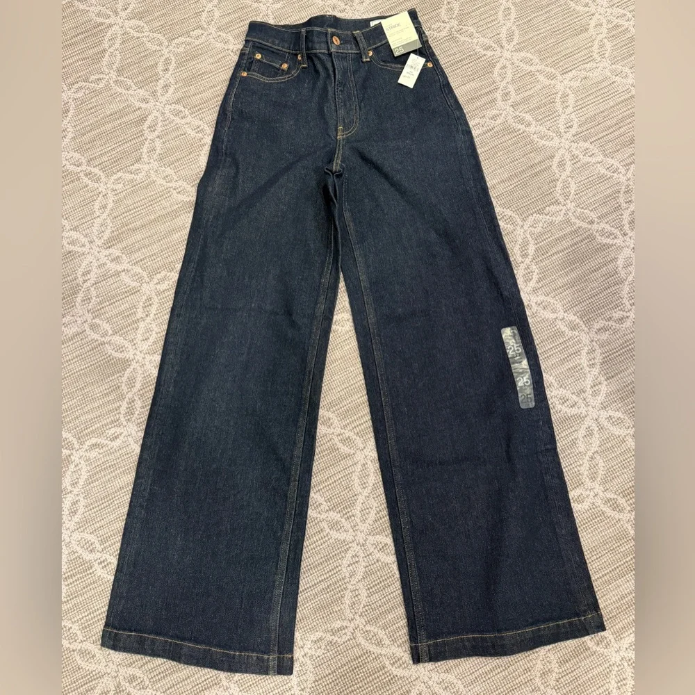 NWT Gap High Rise Wide-Leg Jeans - Picture 4 of 7